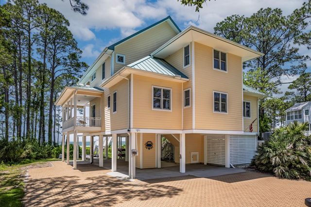 4522 St Teresa Landing, St Teresa, FL 32358