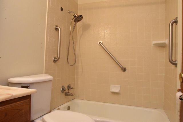 1325 Indian Boundary Road, Chesterton, IN 46304