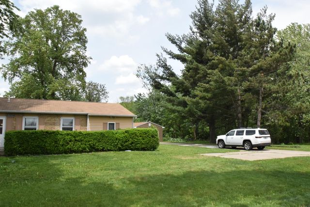 1325 Indian Boundary Road, Chesterton, IN 46304