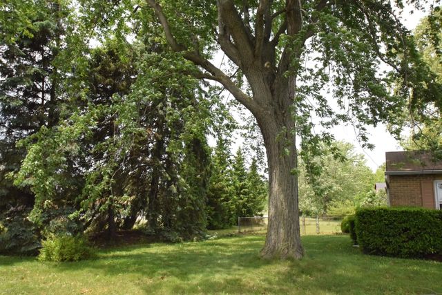 1325 Indian Boundary Road, Chesterton, IN 46304