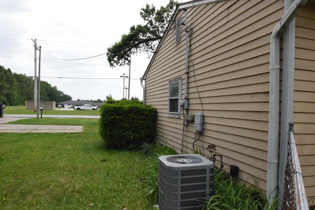 1325 Indian Boundary Road, Chesterton, IN 46304