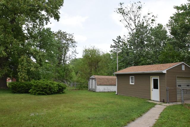 1325 Indian Boundary Road, Chesterton, IN 46304