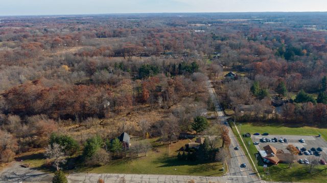 1325 Indian Boundary Road, Chesterton, IN 46304