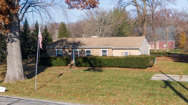 1325 Indian Boundary Road, Chesterton, IN 46304