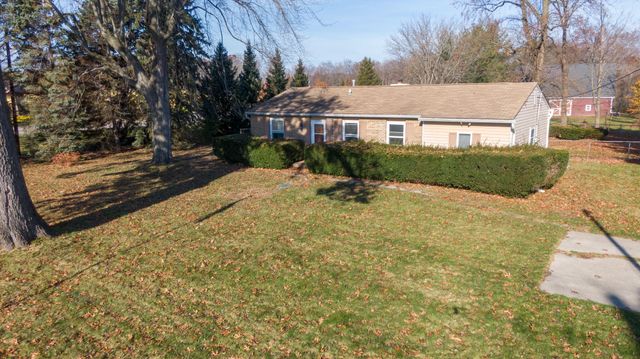 1325 Indian Boundary Road, Chesterton, IN 46304