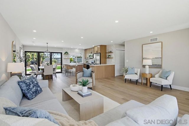 7415 Bovet Way, San Diego, CA 92122