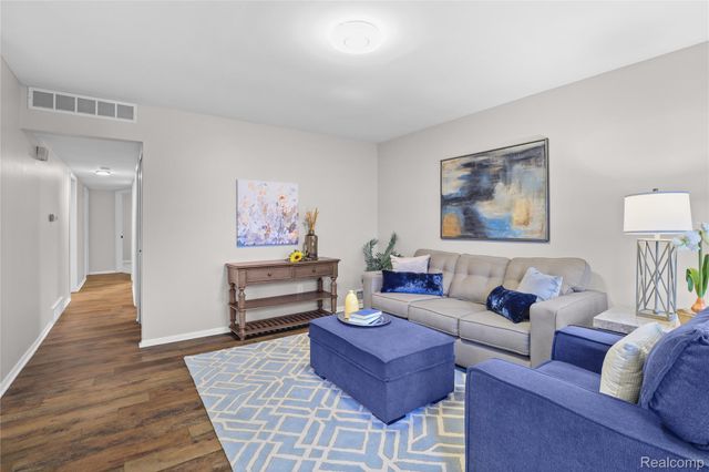 11724 Syracuse Street, Taylor, MI 48180