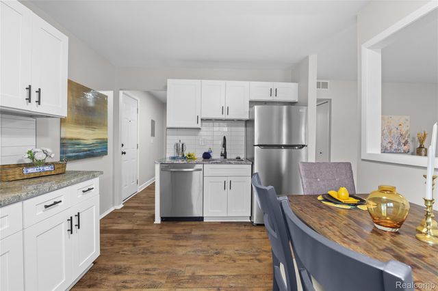 11724 Syracuse Street, Taylor, MI 48180