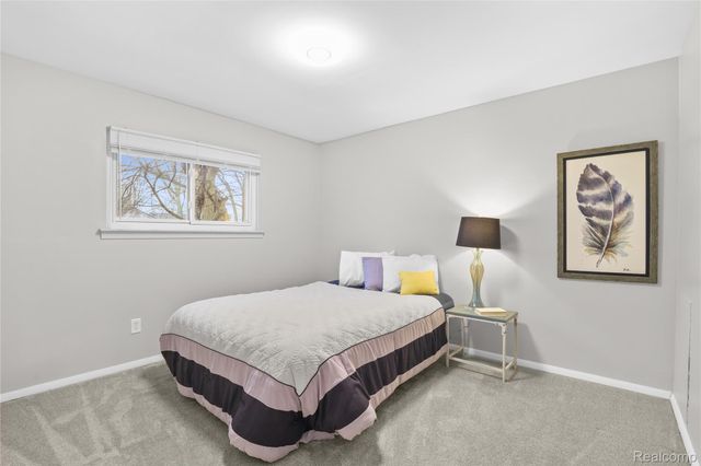 11724 Syracuse Street, Taylor, MI 48180