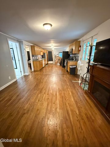 404 8th Street, Troy, NY 12180