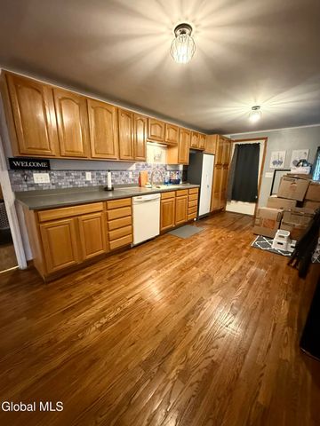 404 8th Street, Troy, NY 12180