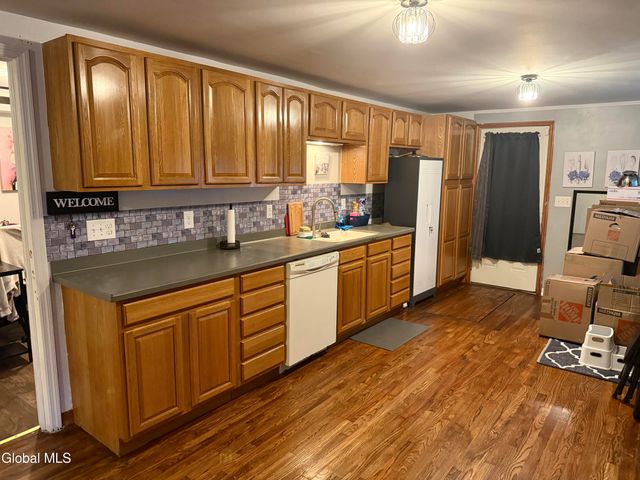 404 8th Street, Troy, NY 12180