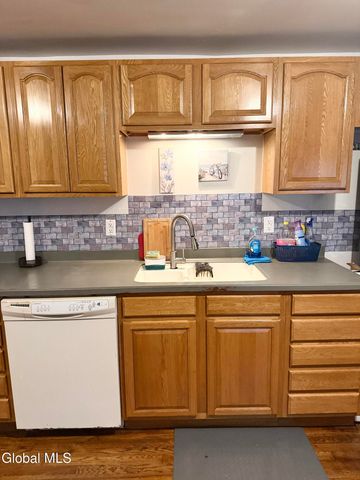 404 8th Street, Troy, NY 12180