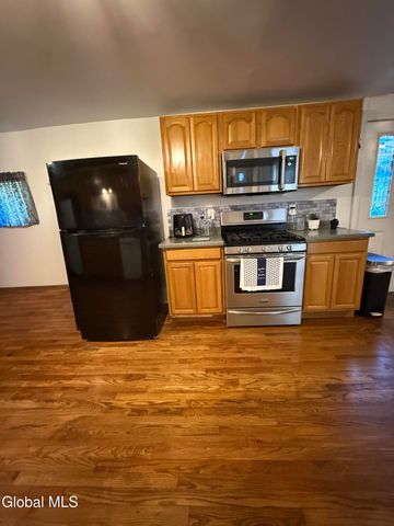 404 8th Street, Troy, NY 12180