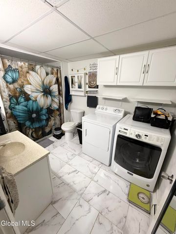 404 8th Street, Troy, NY 12180