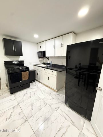 404 8th Street, Troy, NY 12180