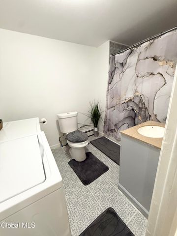 404 8th Street, Troy, NY 12180