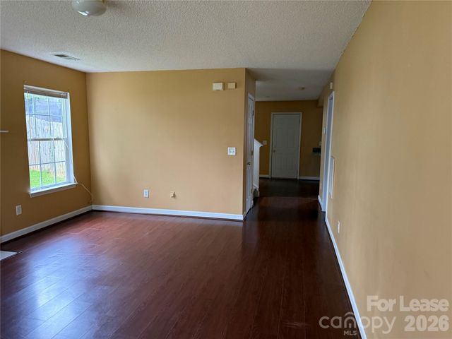 3327 Buckvalley Drive, Charlotte, NC 28214