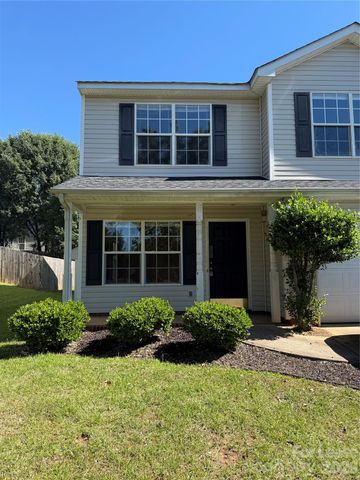 3327 Buckvalley Drive, Charlotte, NC 28214