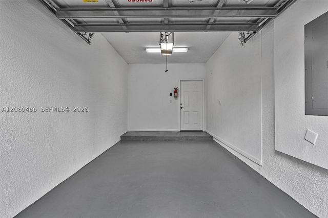 3102 NW 24th Way, Oakland Park, FL 33309