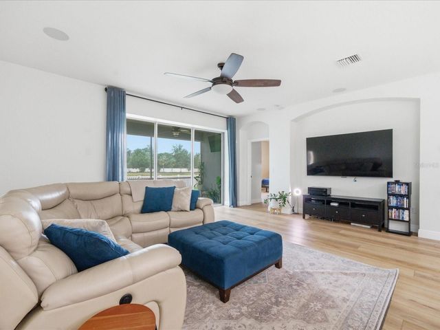 17735 BRIGHT WHEAT DRIVE, Lithia, FL 33547