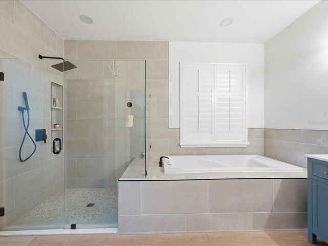 17735 BRIGHT WHEAT DRIVE, Lithia, FL 33547