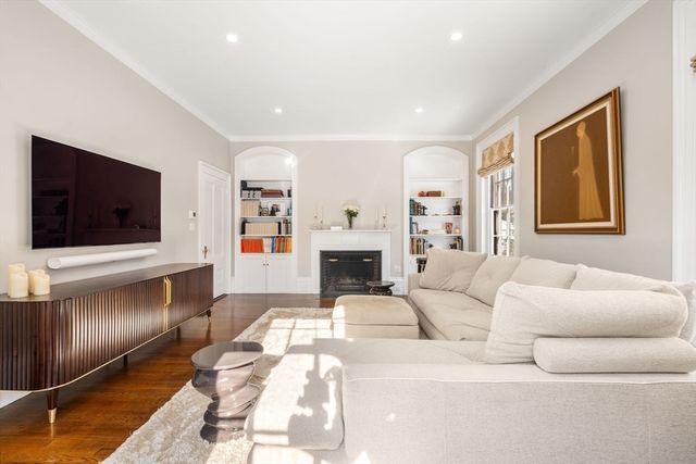 269 Franklin St, Newton, MA 02458