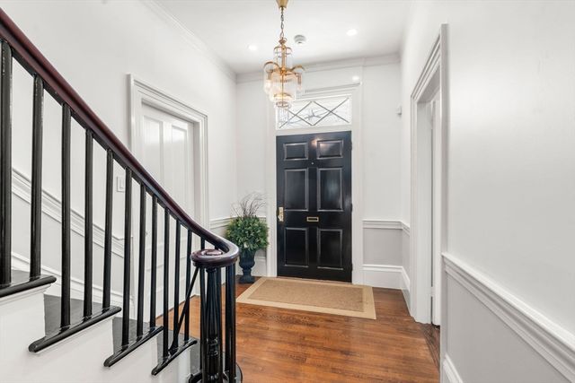 269 Franklin St, Newton, MA 02458