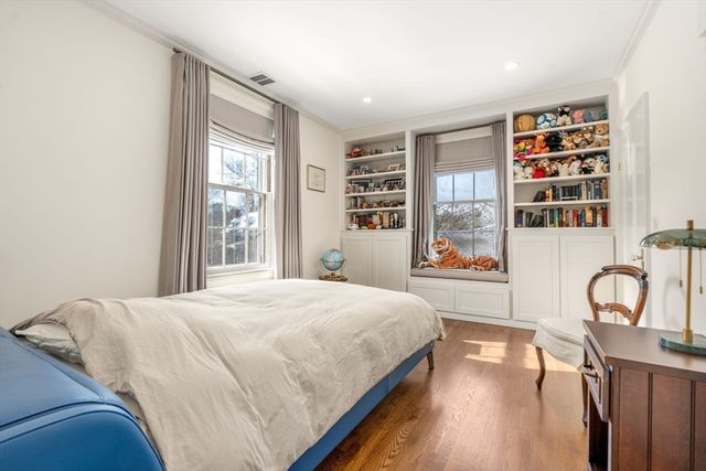 269 Franklin St, Newton, MA 02458