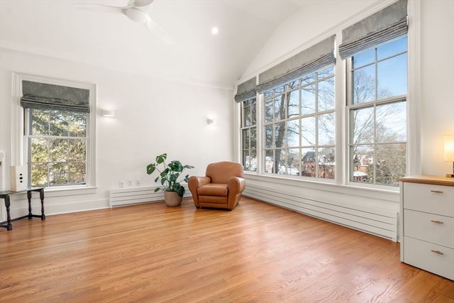 269 Franklin St, Newton, MA 02458