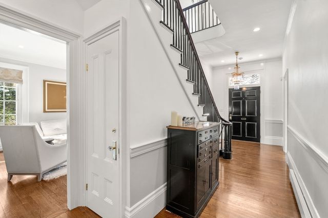 269 Franklin St, Newton, MA 02458