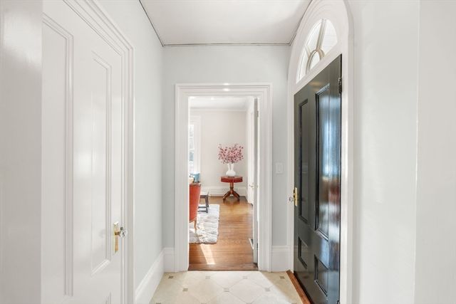 269 Franklin St, Newton, MA 02458