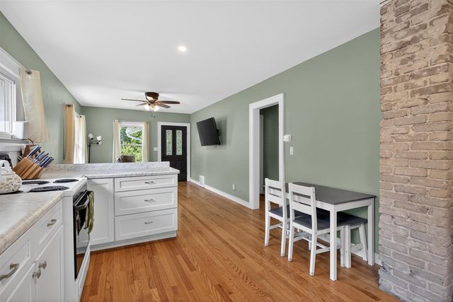 131 Park Drive, Jackson, MI 49203