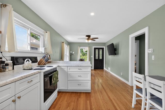 131 Park Drive, Jackson, MI 49203
