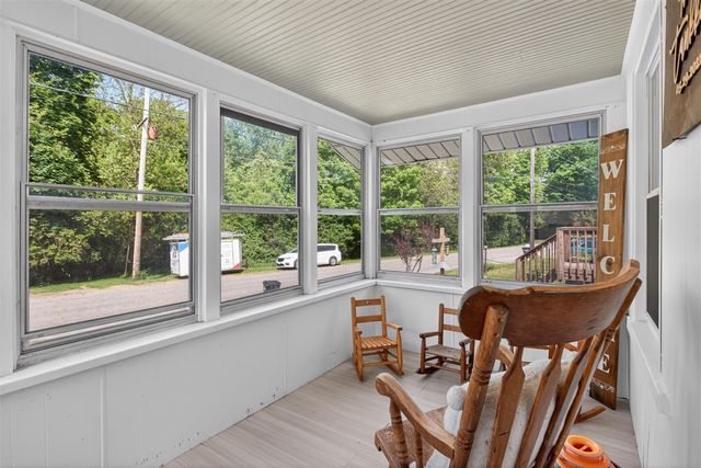 131 Park Drive, Jackson, MI 49203
