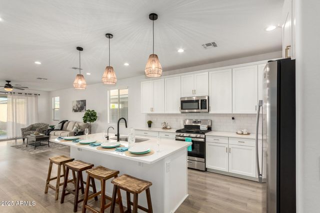 20264 W MONTECITO Avenue, Litchfield Park, AZ 85340