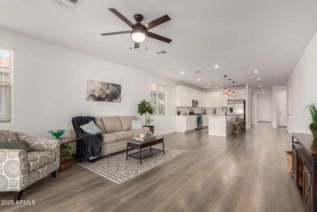 20264 W MONTECITO Avenue, Litchfield Park, AZ 85340