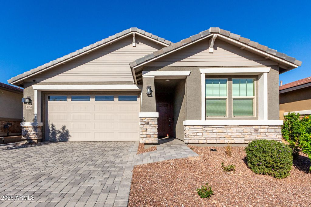 20264 W MONTECITO Avenue, Litchfield Park, AZ 85340