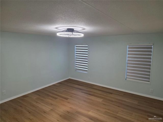 911 W 28th Street, Mission, TX 78574