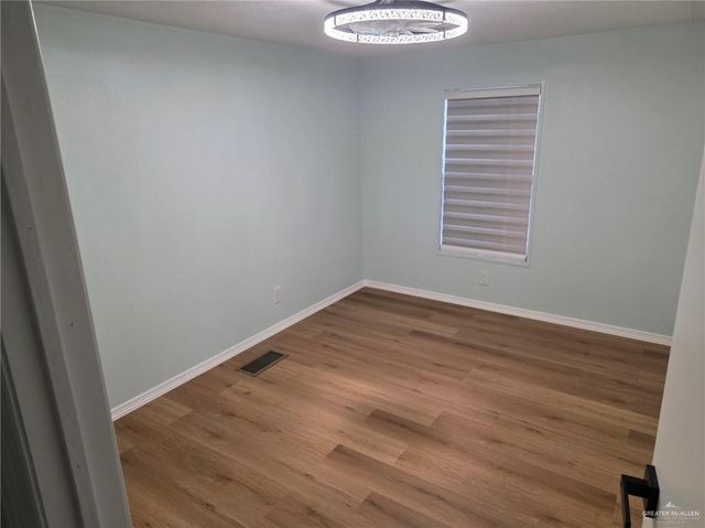 911 W 28th Street, Mission, TX 78574