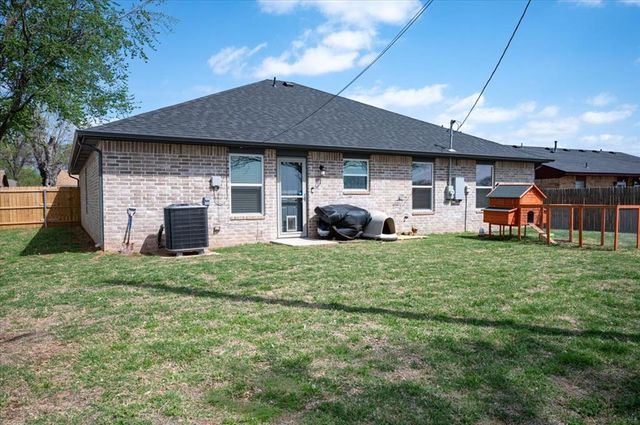 502 E Hudson Street, Lexington, OK 73051