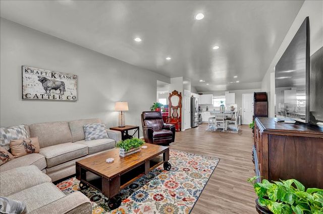 502 E Hudson Street, Lexington, OK 73051