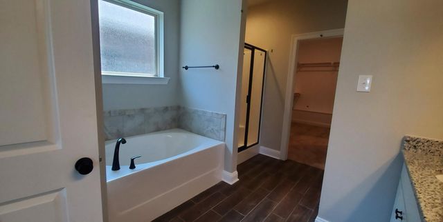 902 Hackberry Drive, Bossier City, LA 71111