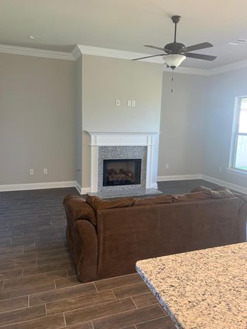 902 Hackberry Drive, Bossier City, LA 71111