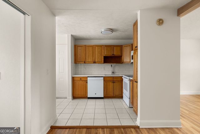 2941 Caldwell Road NE B4, Brookhaven, GA 30319