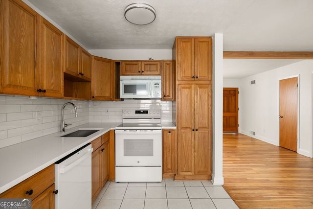 2941 Caldwell Road NE B4, Brookhaven, GA 30319