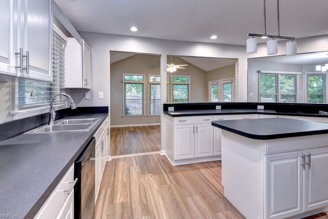 939 Edgewater DR, Newport News, VA 23602
