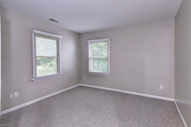 939 Edgewater DR, Newport News, VA 23602