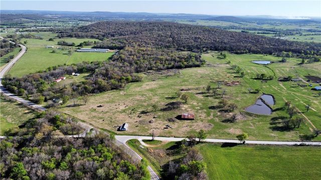 23117 Tunnel Road, Summers, AR 72769