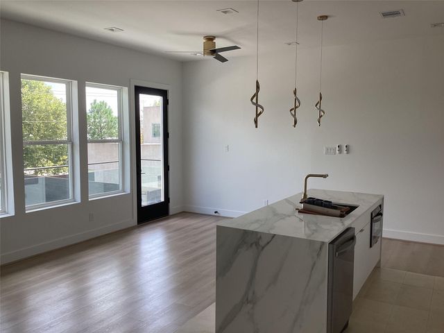 3116 Clay Street, Houston, TX 77003